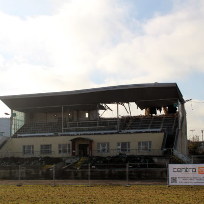 12.11.2021: Abriss historische Steintribüne