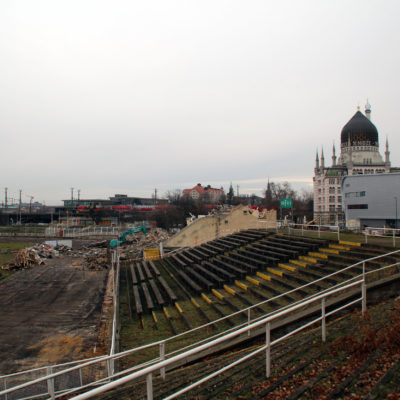 Abrissarbeiten Steintribüne Heinz-Steyer-Stadion 27.11.2021