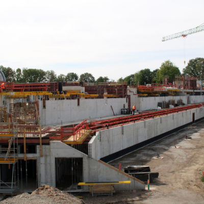 29.08.2022: Blick auf die neue Südtribüne des Heinz-Steyer-Stadions