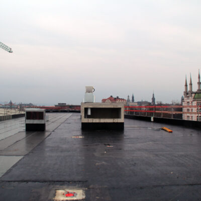 23.02.2023: Abdichtungsarbeiten auf dem Dach der Südtribüne